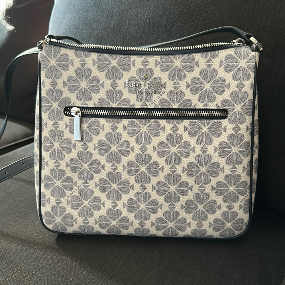 Kate spade flower crossbody
